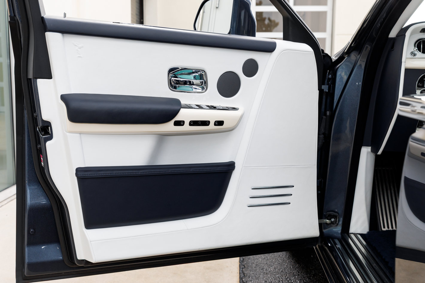 Certified 2020 Rolls-Royce Phantom Sedan RWD image 19