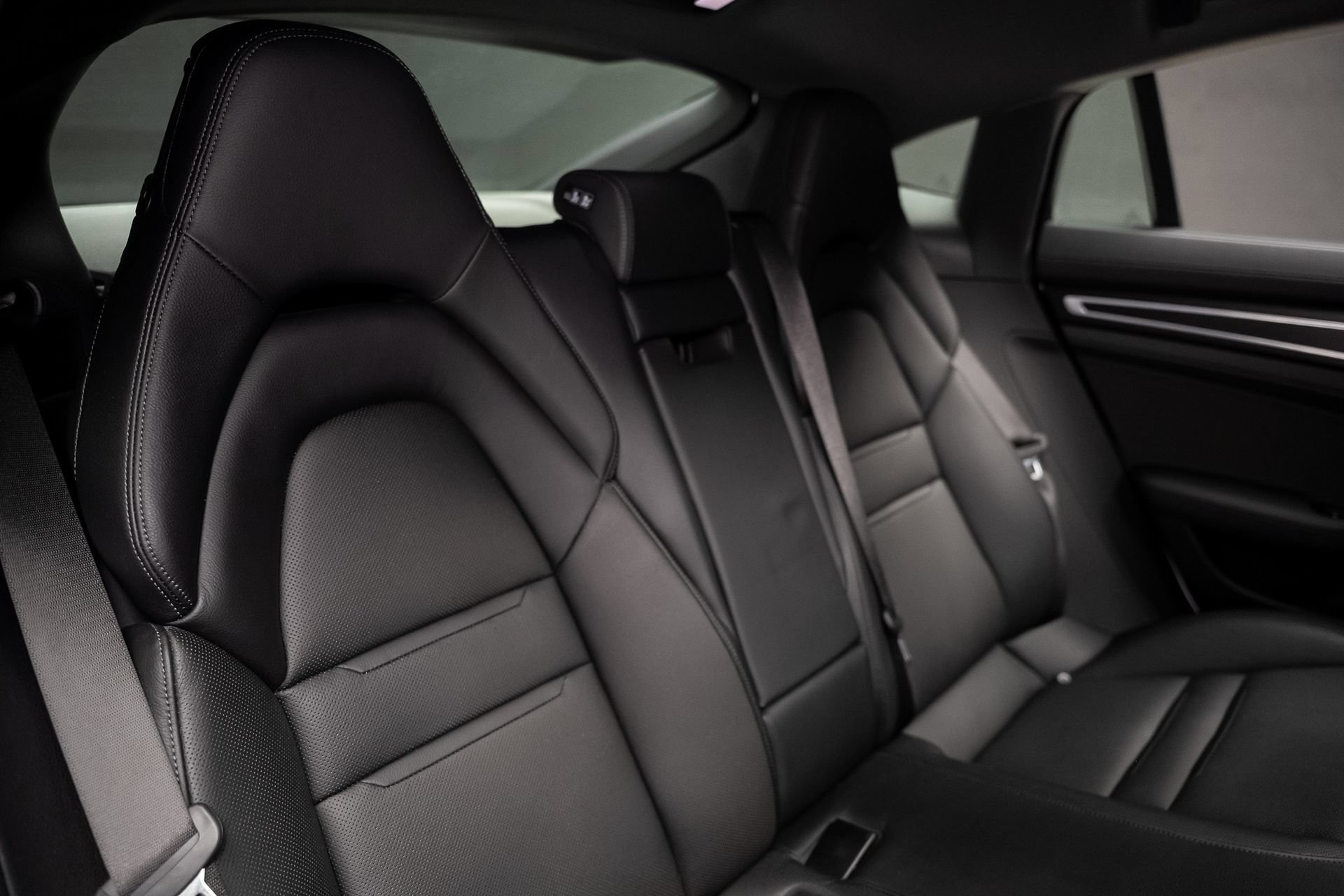 Used 2023 Porsche Panamera 4 AWD/4WD image 68