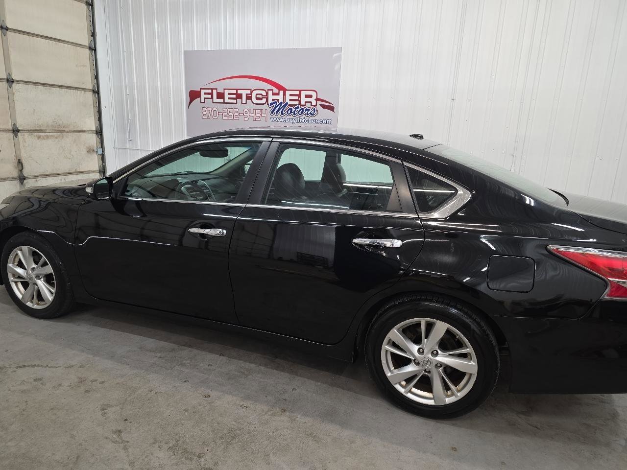 Used 2015 Nissan Altima 2.5 SL w/ Technology Package FWD image 8
