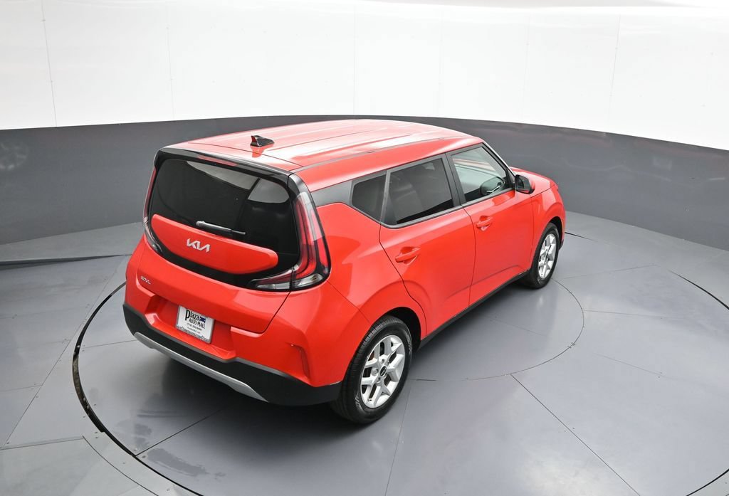 Certified 2023 Kia Soul LX w/ LX Technology Package FWD image 37