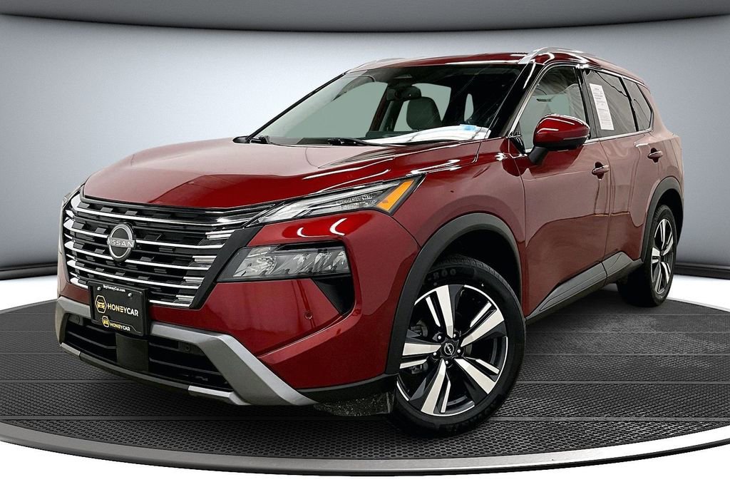 Used 2024 Nissan Rogue SL image 3