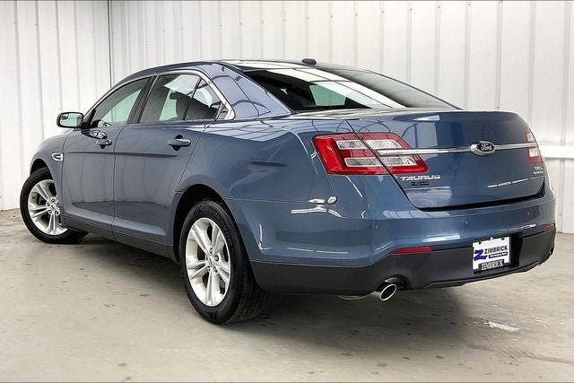 Used 2019 Ford Taurus SEL FWD image 11