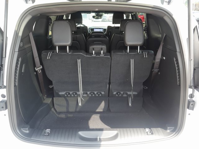 New 2026 Chrysler Pacifica Select image 11