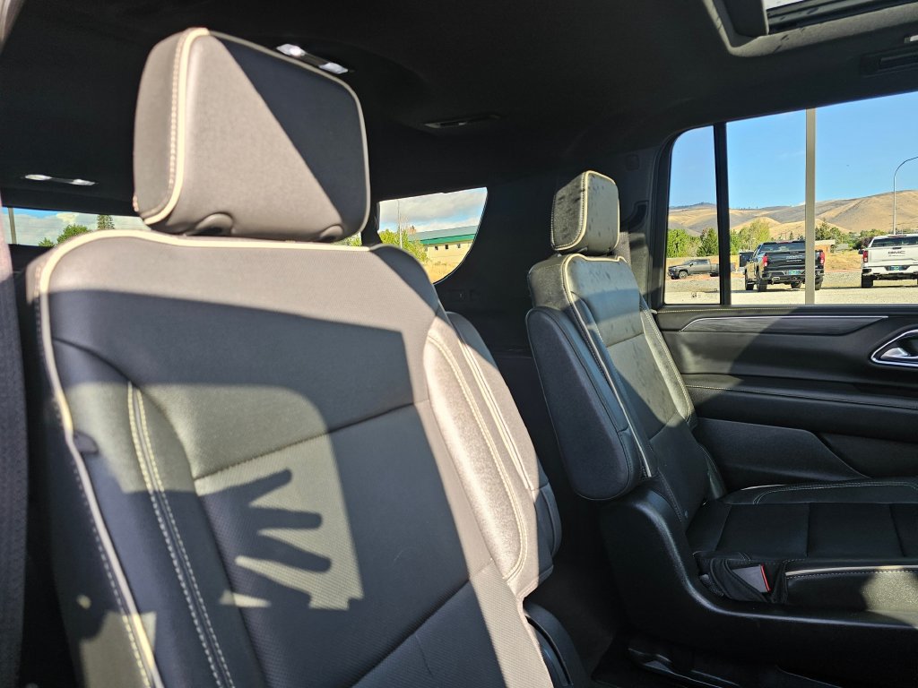 Certified 2023 GMC Yukon XL SLT w/ SLT Premium Package AWD/4WD image 20