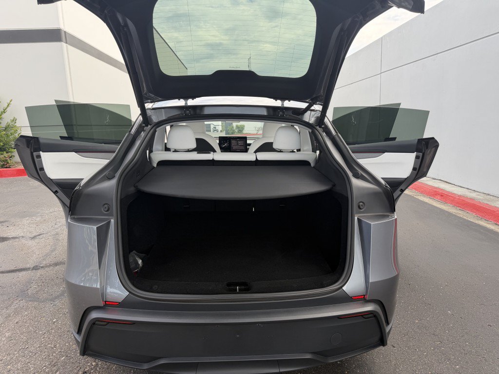 Used 2026 Tesla Model Y Long Range AWD/4WD image 17