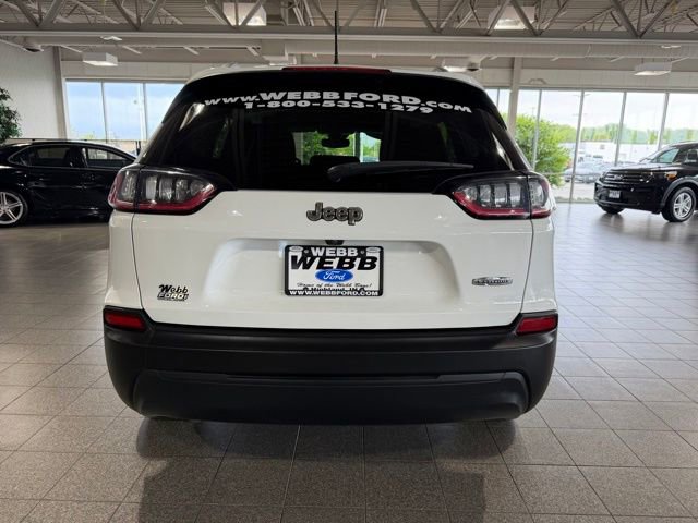 Used 2021 Jeep Cherokee Latitude FWD image 6