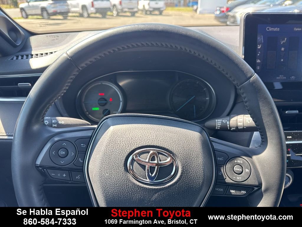 Used 2021 Toyota Venza XLE w/ Softex Package image 16