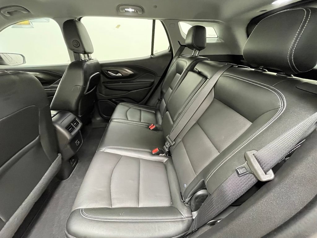 Used 2024 GMC Terrain SLT AWD/4WD image 12