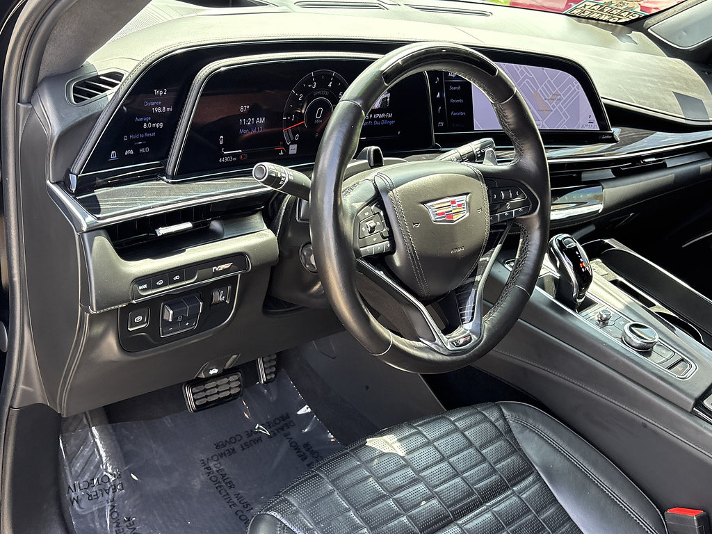 Used 2023 Cadillac Escalade ESV V w/ Heavy-Duty Trailer Package AWD/4WD image 15