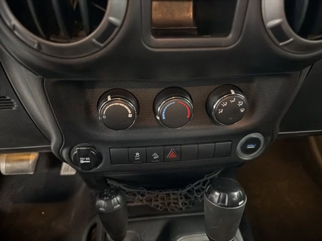 Used 2014 Jeep Wrangler Sport image 19