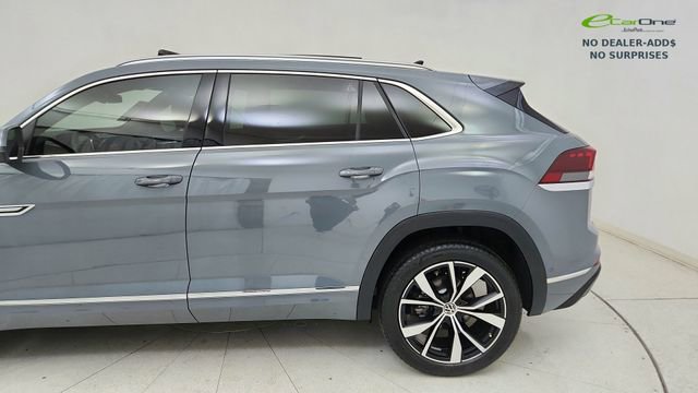 Used 2025 Volkswagen Atlas Cross Sport SEL Premium R-Line AWD/4WD image 11