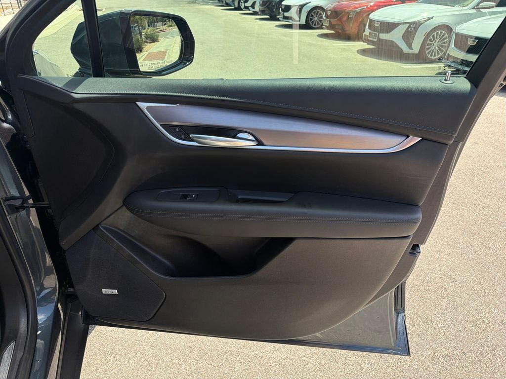 Used 2021 Cadillac XT5 Luxury w/ LPO, Floor Liner Package FWD image 36