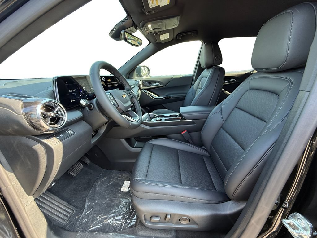 New 2027 Chevrolet Equinox LT w/ Convenience Package II FWD image 9