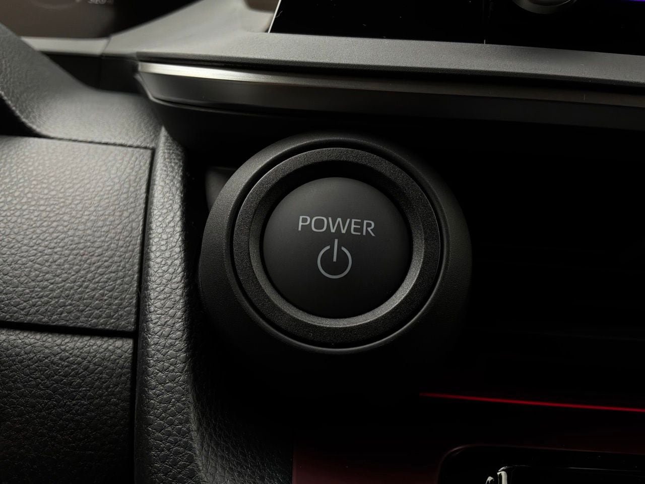 New 2026 Toyota Prius Plug-In Hybrid FWD image 26
