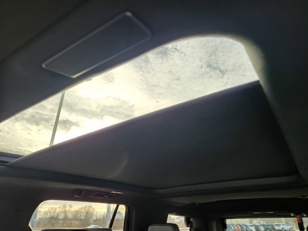 New 2025 Chevrolet Tahoe High Country image 12