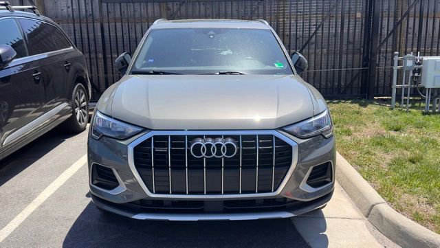 Used 2021 Audi Q3 2.0T Premium w/ Convenience Package AWD/4WD image 12