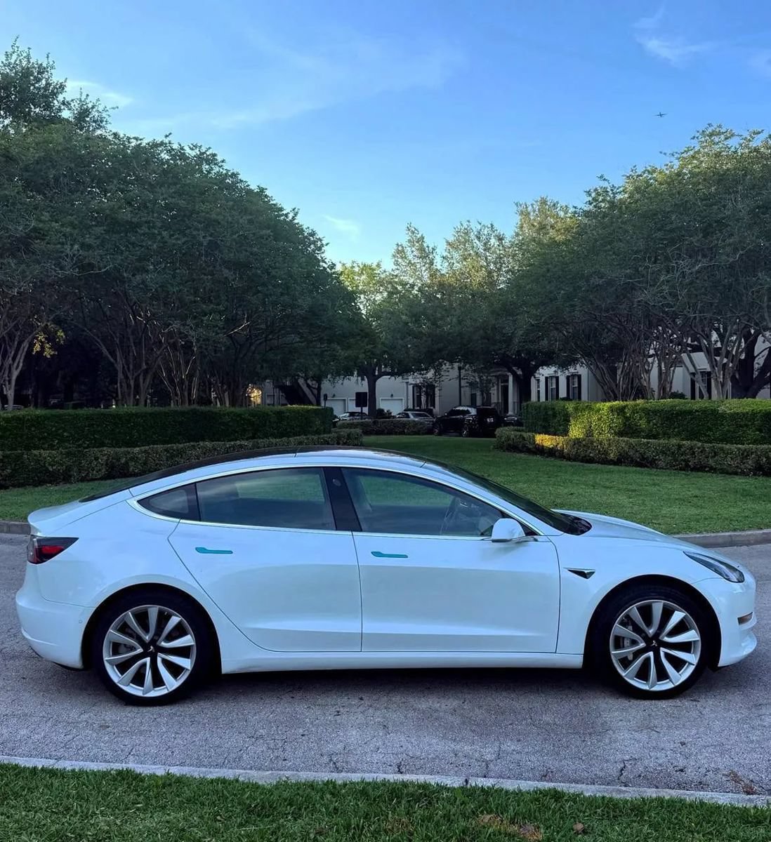 Used 2018 Tesla Model 3 Mid Range RWD image 4