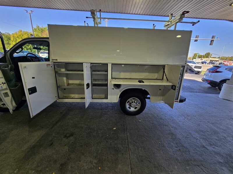 Used 2019 Chevrolet Express 3500 w/ Power Convenience Package RWD image 29
