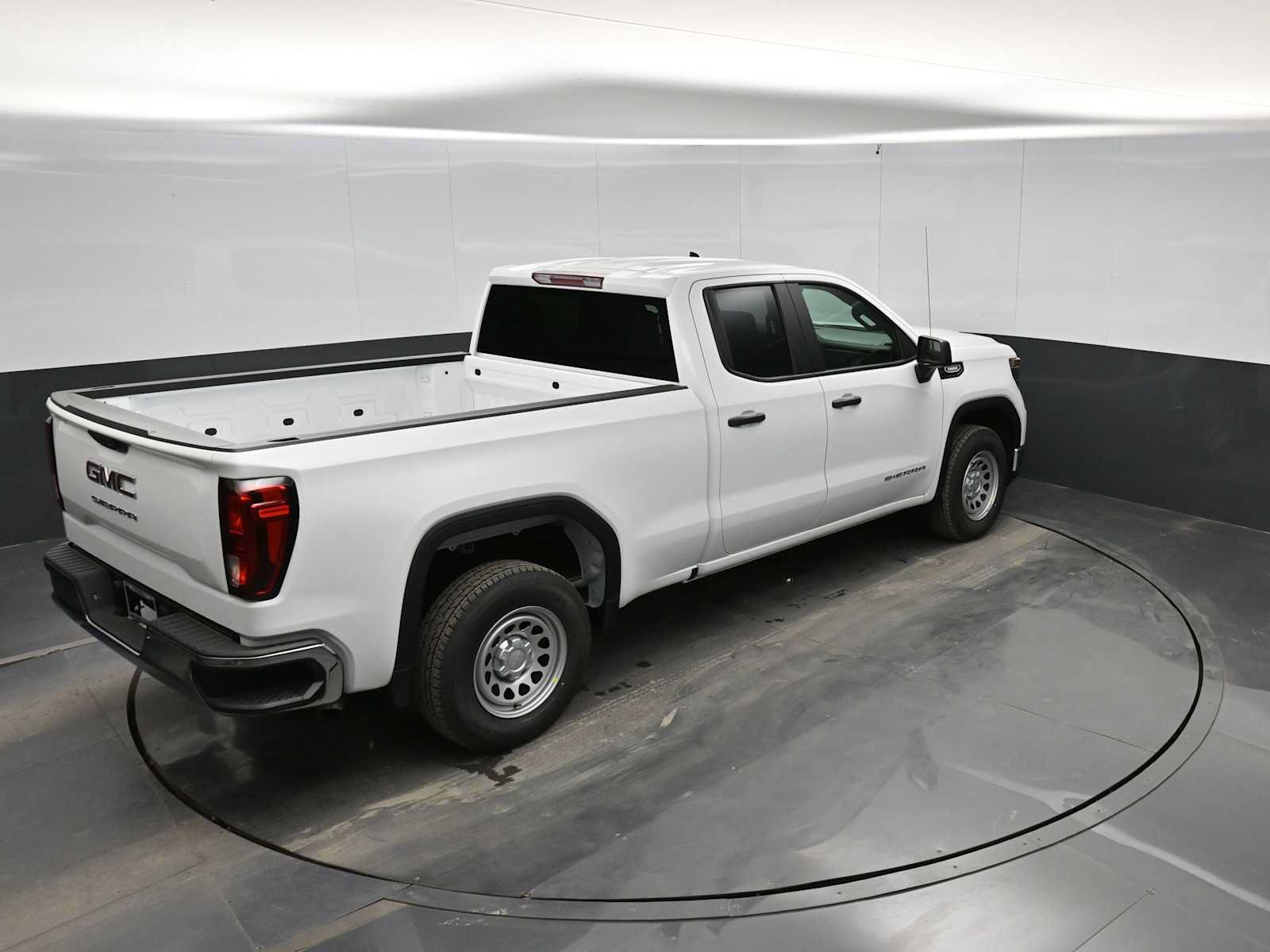 New 2026 GMC Sierra 1500 Pro w/ Convenience Package RWD image 28