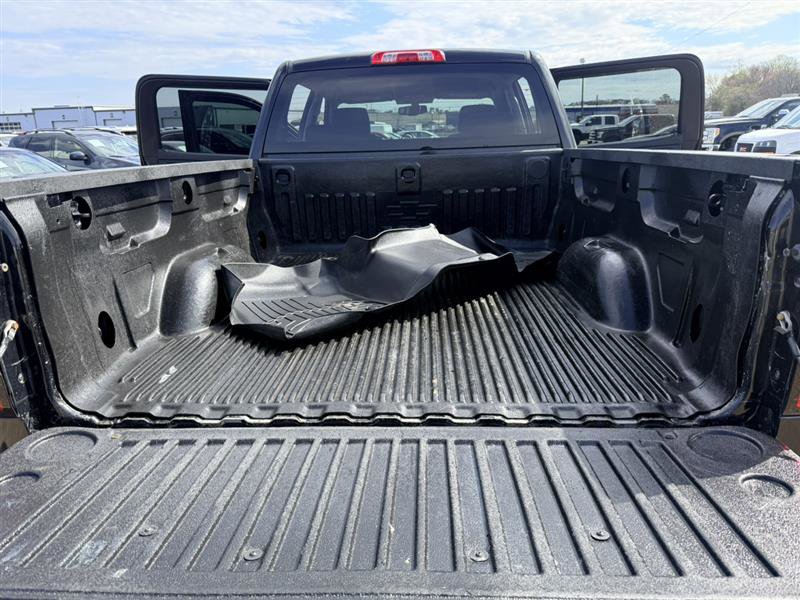 Used 2015 Chevrolet Silverado 2500 LT w/ LT Convenience Package AWD/4WD image 17