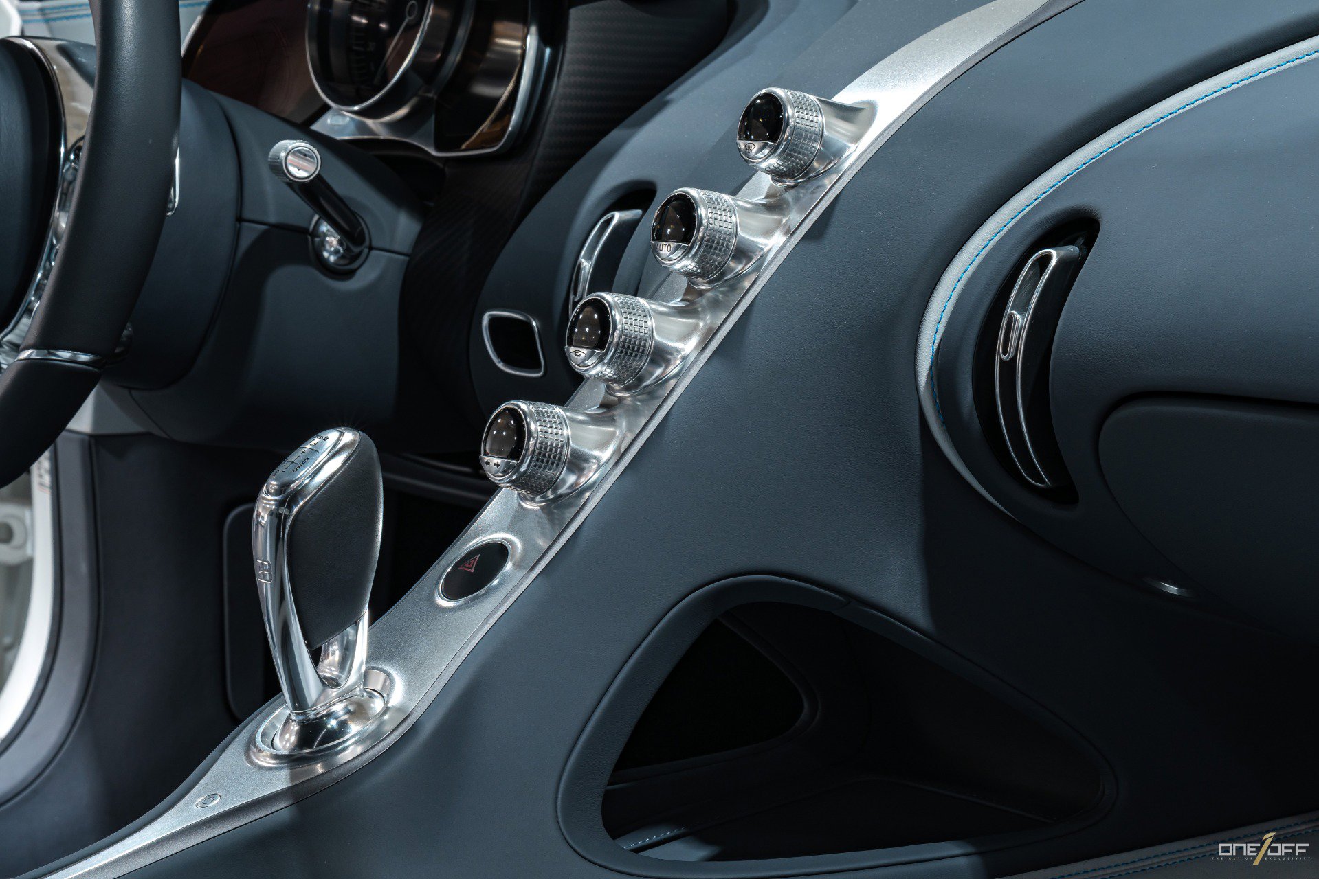 Used 2019 Bugatti Chiron image 17