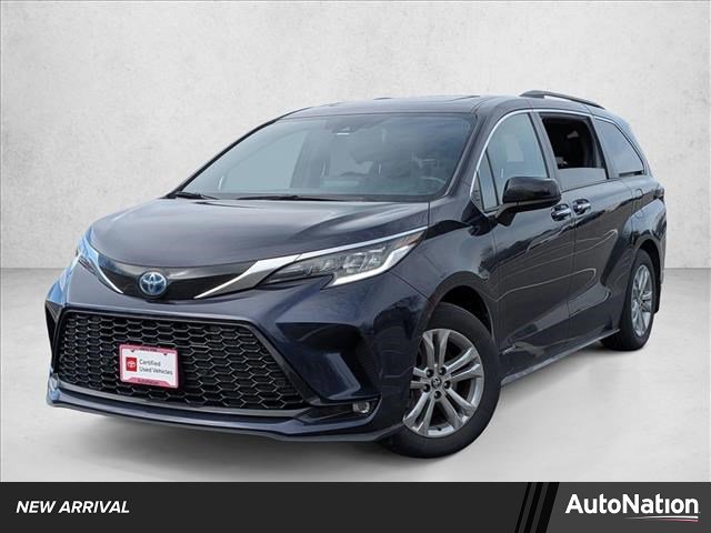 Used 2021 Toyota Sienna XSE image 1