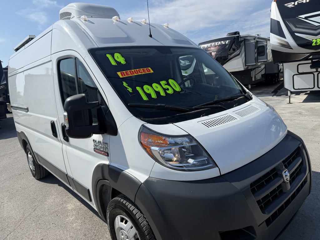 Used 2014 RAM ProMaster 2500 w/ Interior Convenience Group FWD image 3