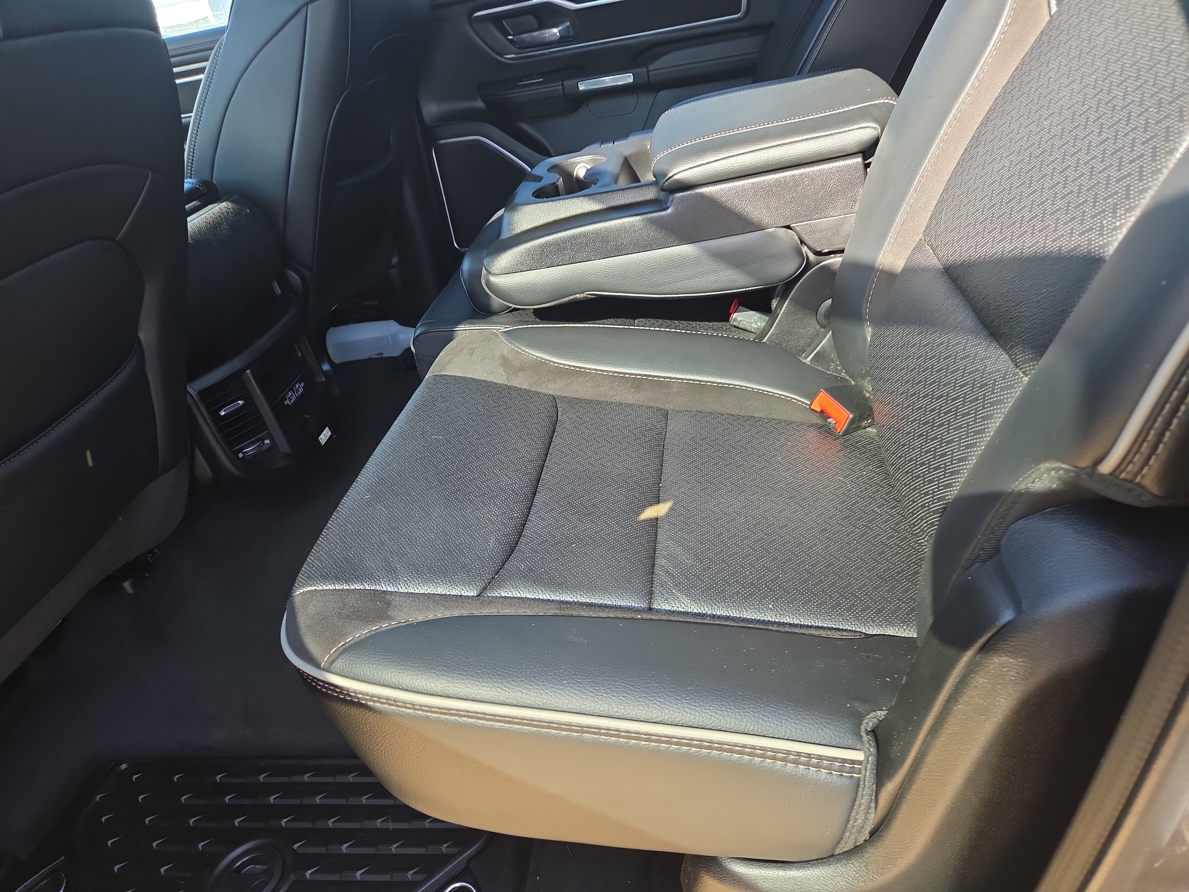 Used 2022 RAM 1500 Laramie image 7