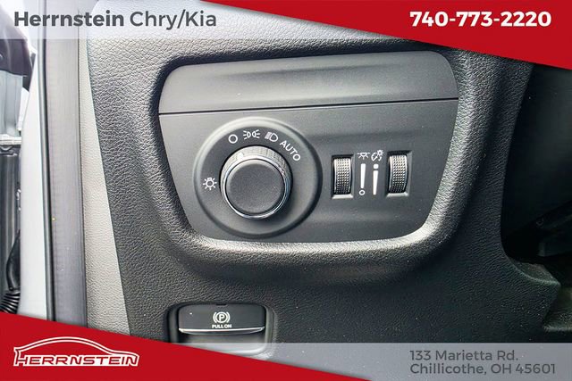 New 2026 Jeep Grand Cherokee Laredo image 17