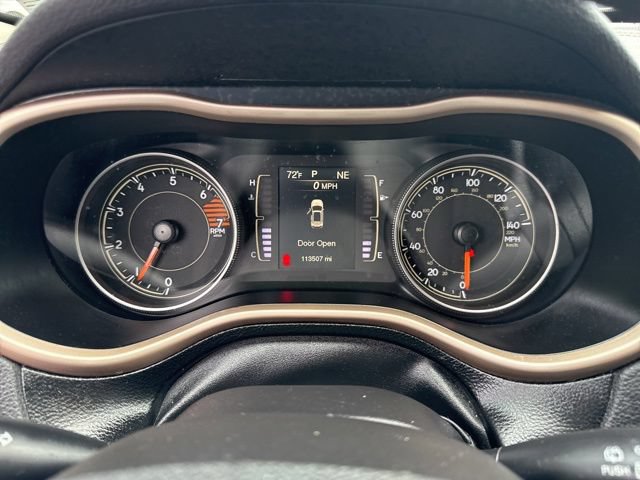 Used 2017 Jeep Cherokee Sport FWD image 21