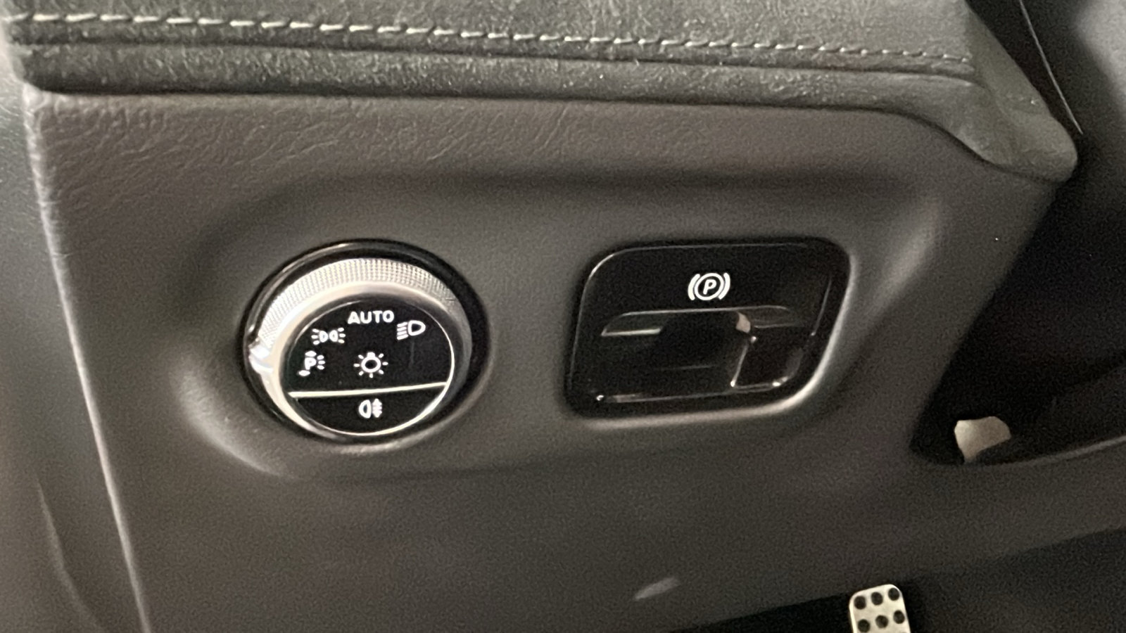 Used 2023 Mercedes-Benz EQE 350+ 4MATIC Sedan image 23