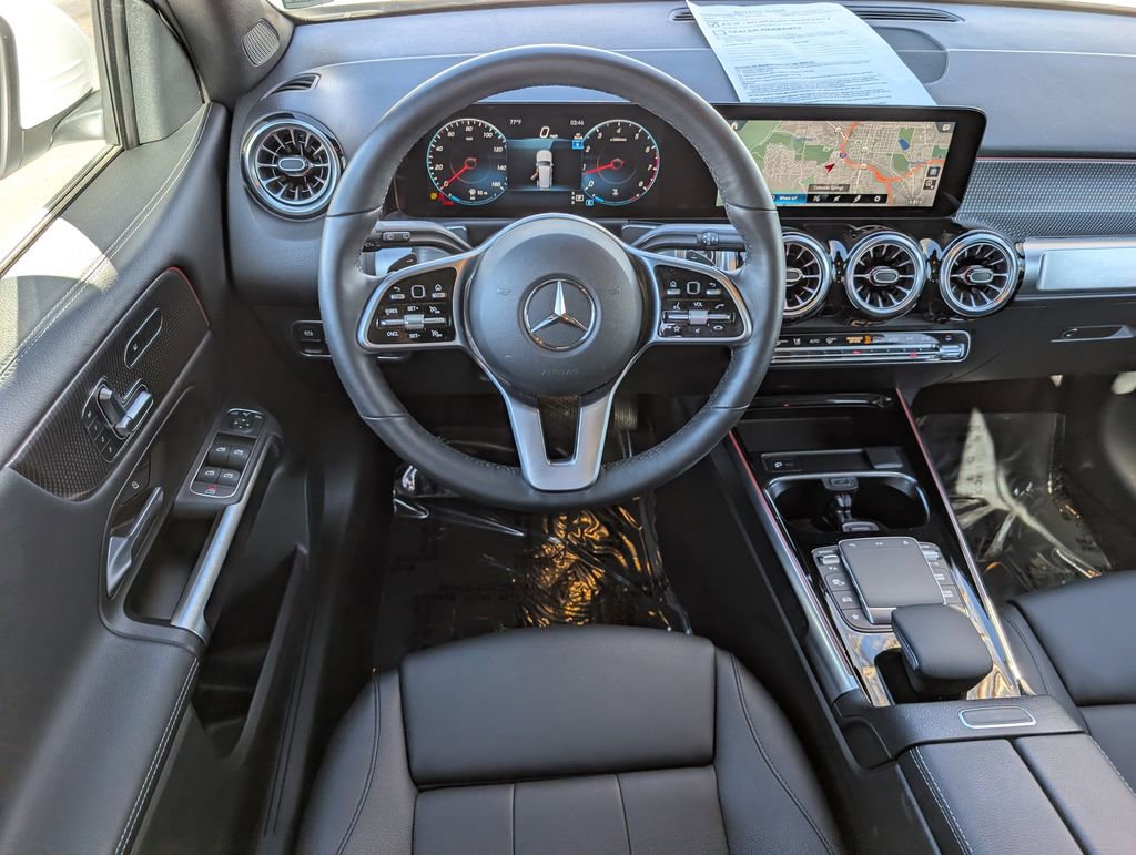 Used 2023 Mercedes-Benz GLB 250 4MATIC image 28
