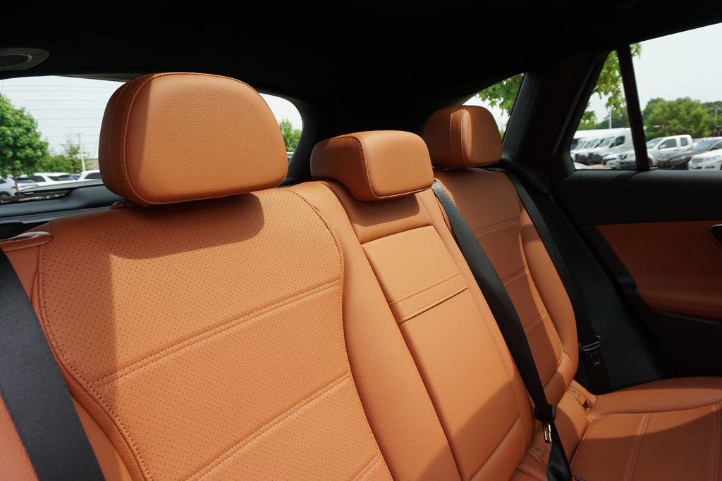 Certified 2025 Mercedes-Benz GLC 350e 4MATIC image 57