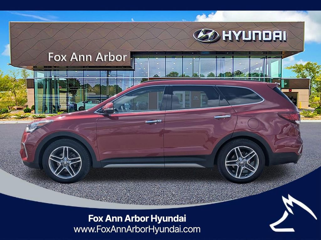 Used 2017 Hyundai Santa Fe Limited w/ Cargo Package image 2