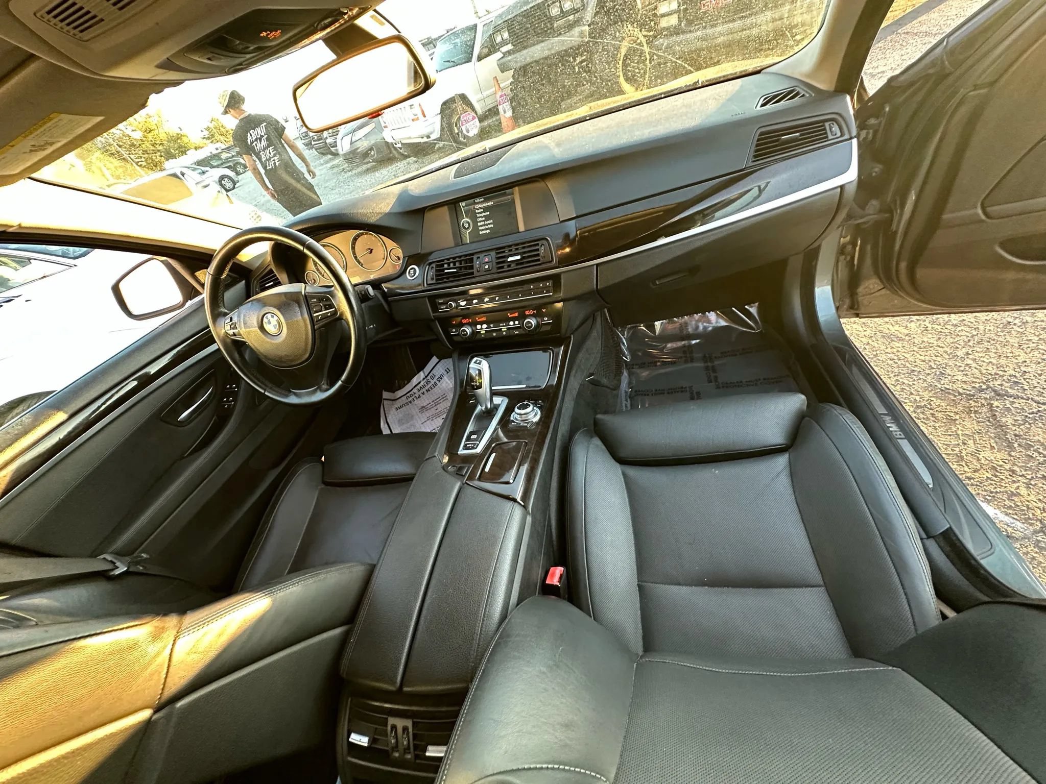 Used 2011 BMW 528i Sedan RWD image 15