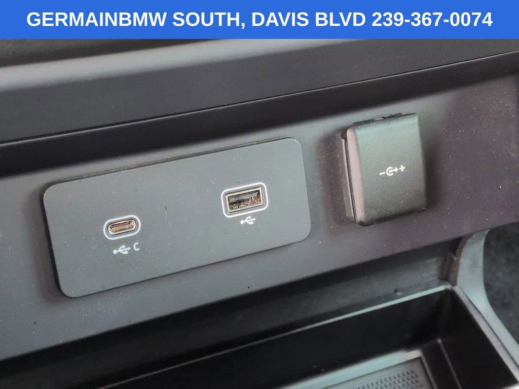 Used 2024 Land Rover Defender 110 X-Dynamic SE AWD/4WD image 23