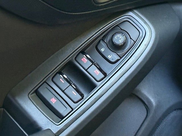 Used 2023 Subaru Crosstrek 2.0i image 35