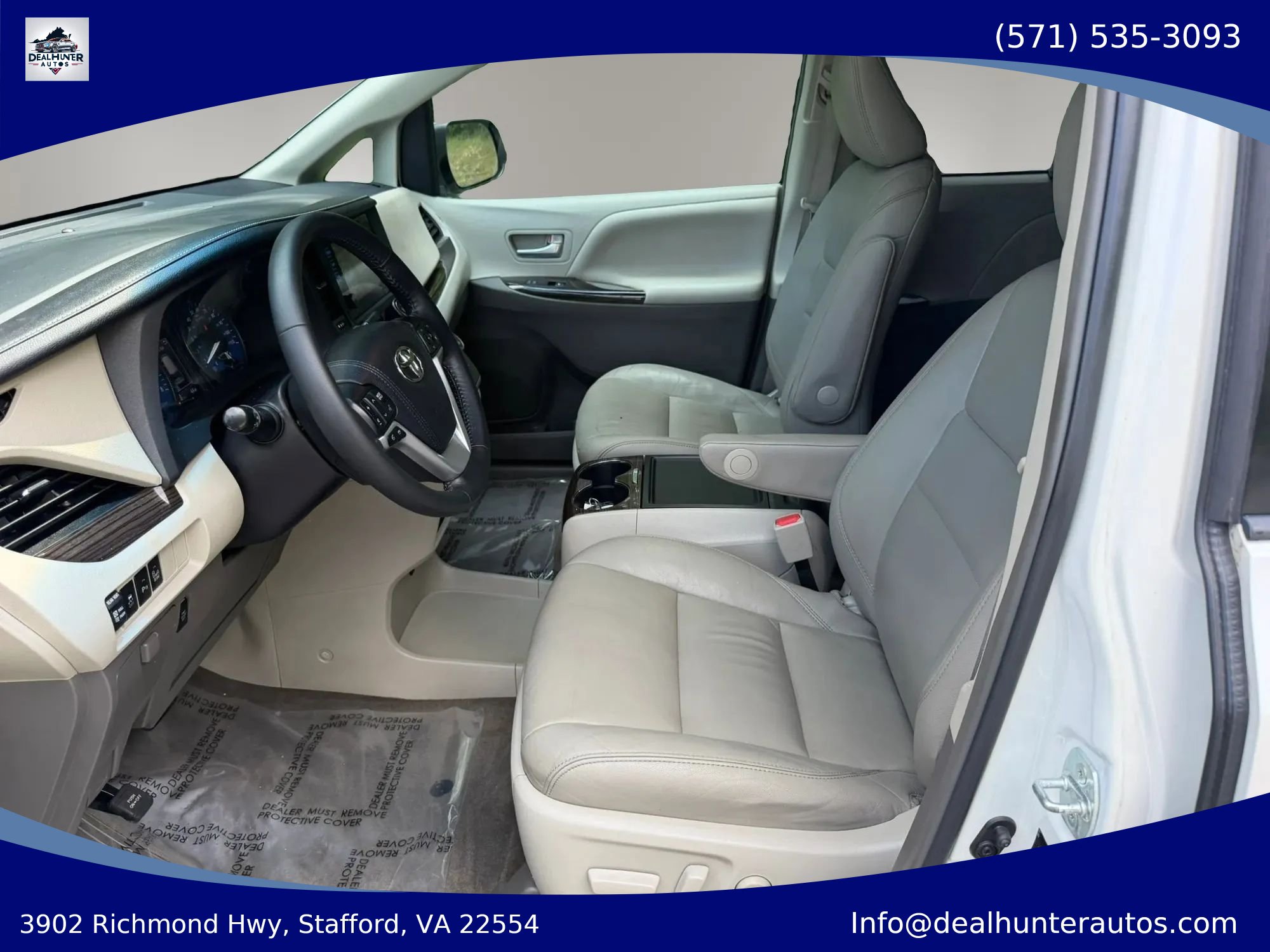Used 2015 Toyota Sienna XLE w/ XLE Navigation Package FWD image 21