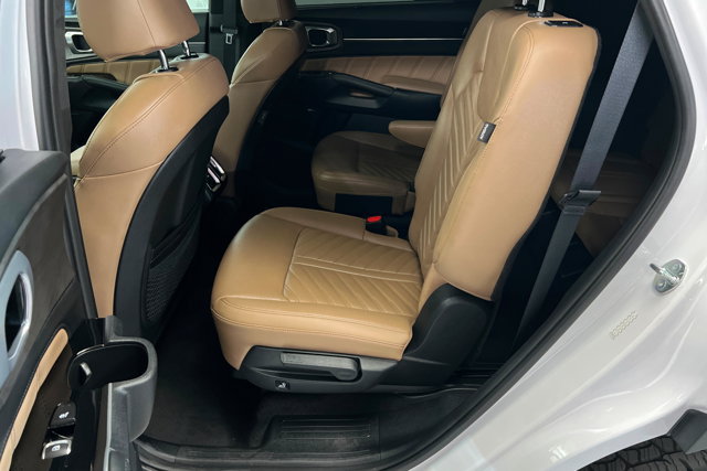 Used 2026 Kia Sorento SX Prestige w/ Olive Brown Leather Package AWD/4WD image 21
