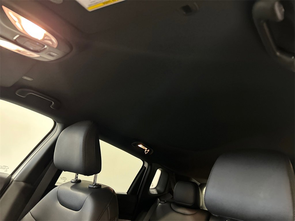 New 2025 Jeep Compass Latitude w/ Convenience Group image 28