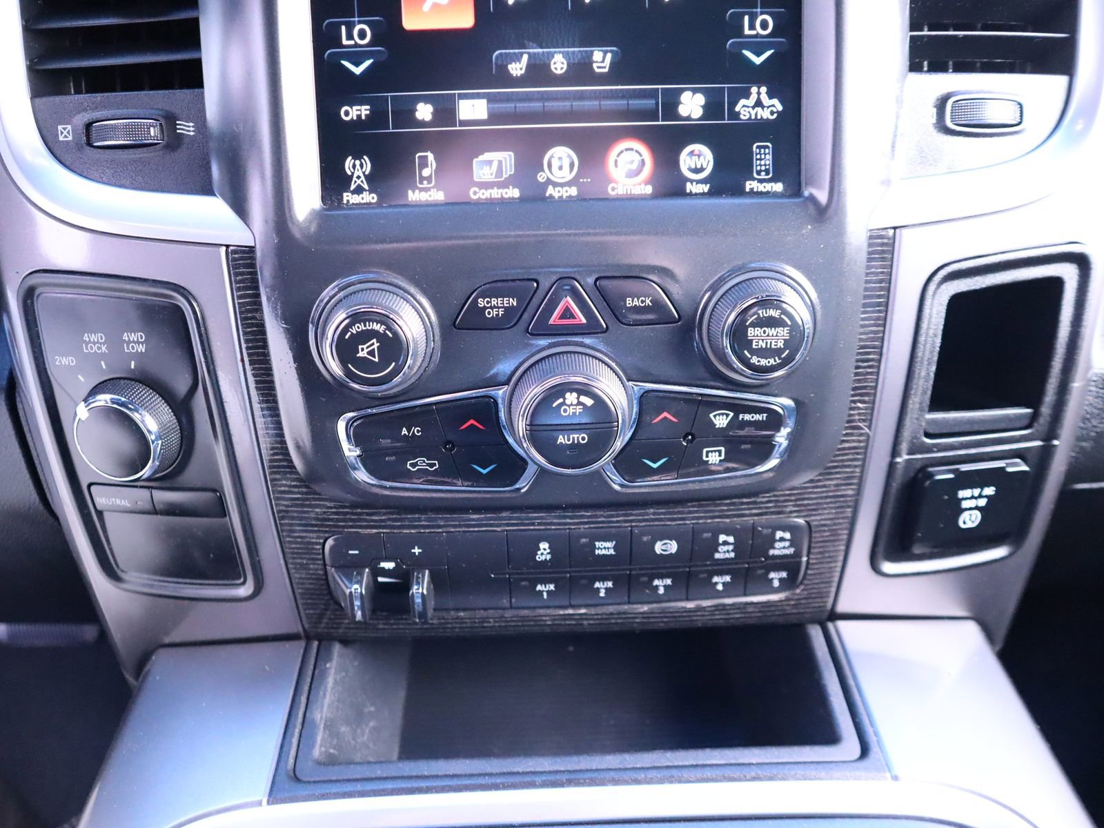 Used 2017 RAM 2500 Limited image 38