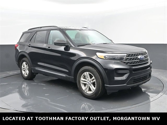 Used 2023 Ford Explorer XLT image 3
