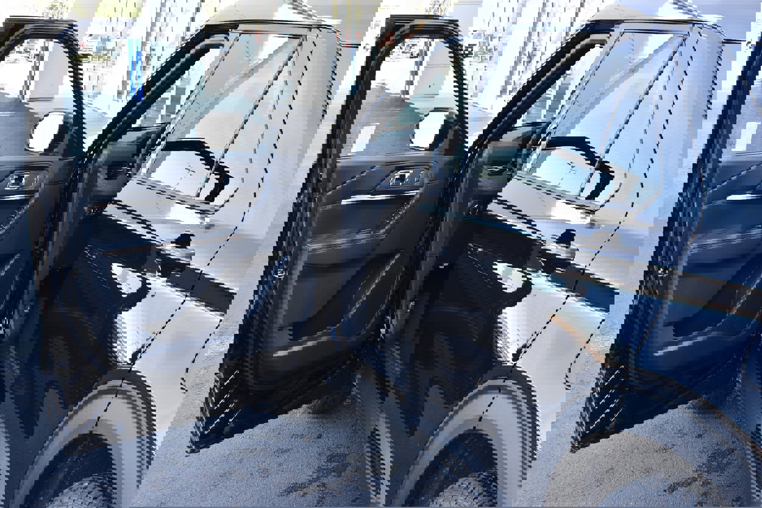 New 2026 Ford Explorer Tremor w/ Tremor Convenience Package image 14