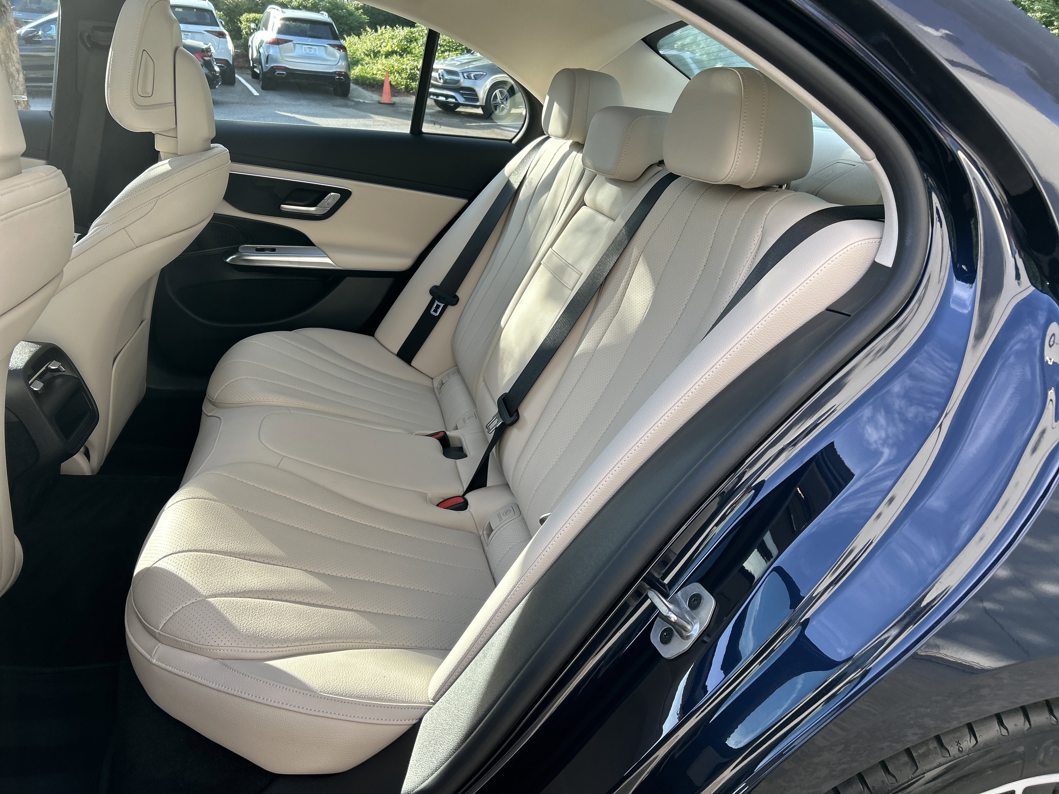 Certified 2025 Mercedes-Benz E 350 4MATIC Sedan image 42