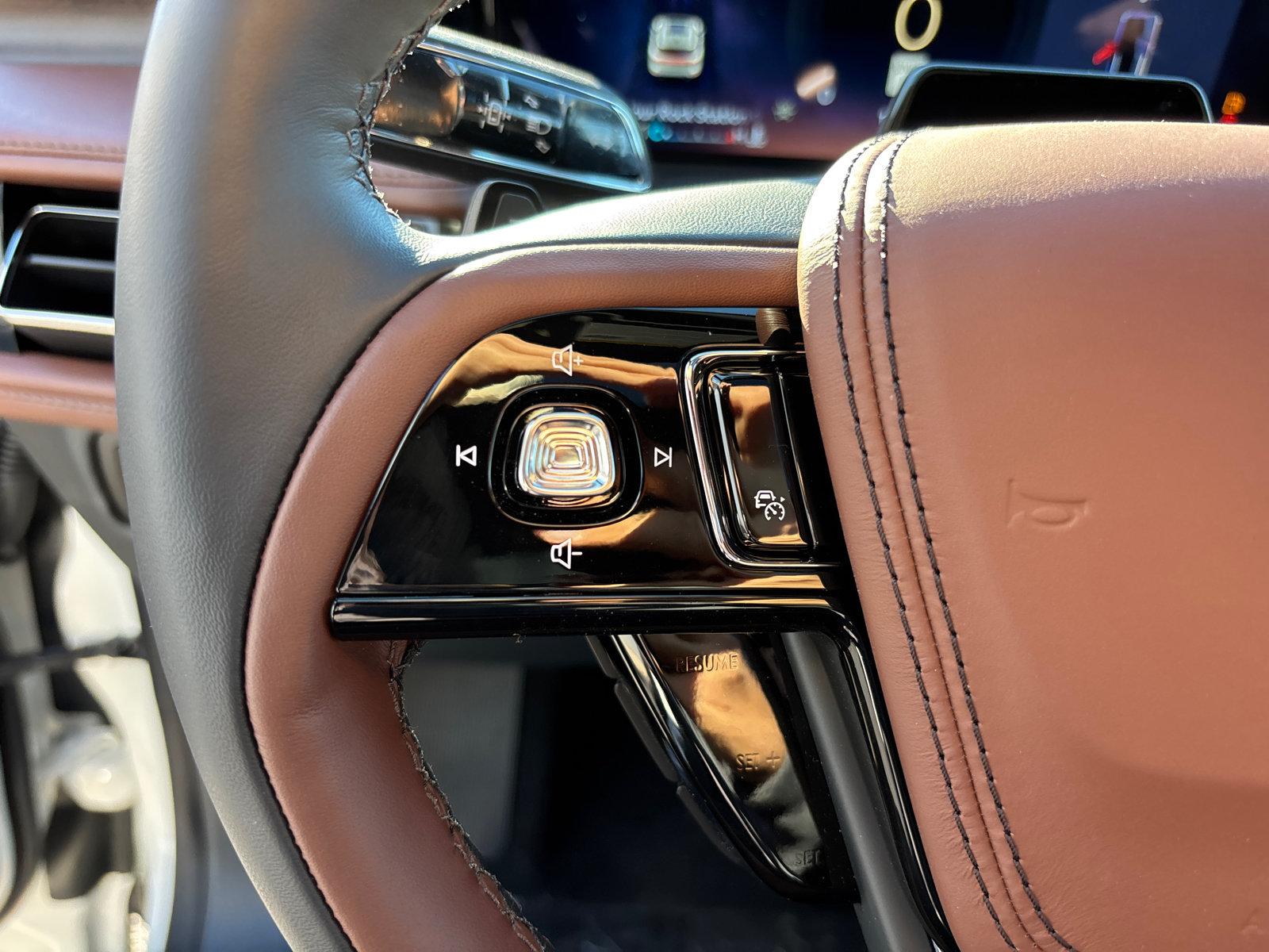 New 2027 Lincoln Aviator Reserve AWD/4WD image 17