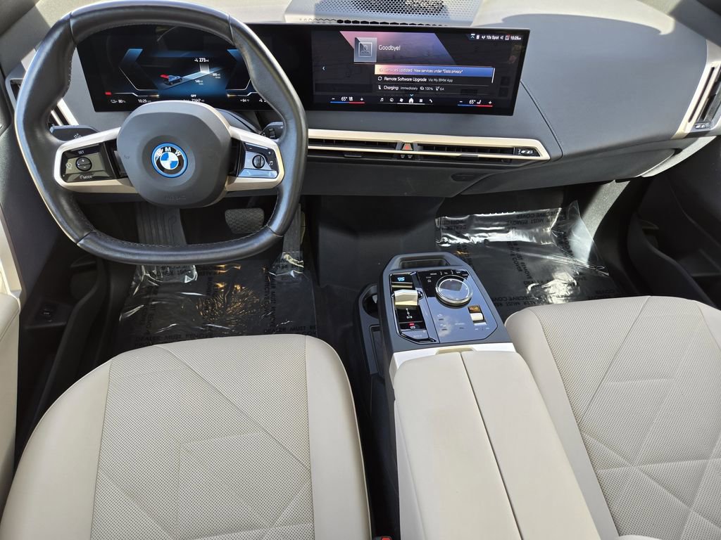 Certified 2025 BMW iX xDrive50 AWD/4WD image 27