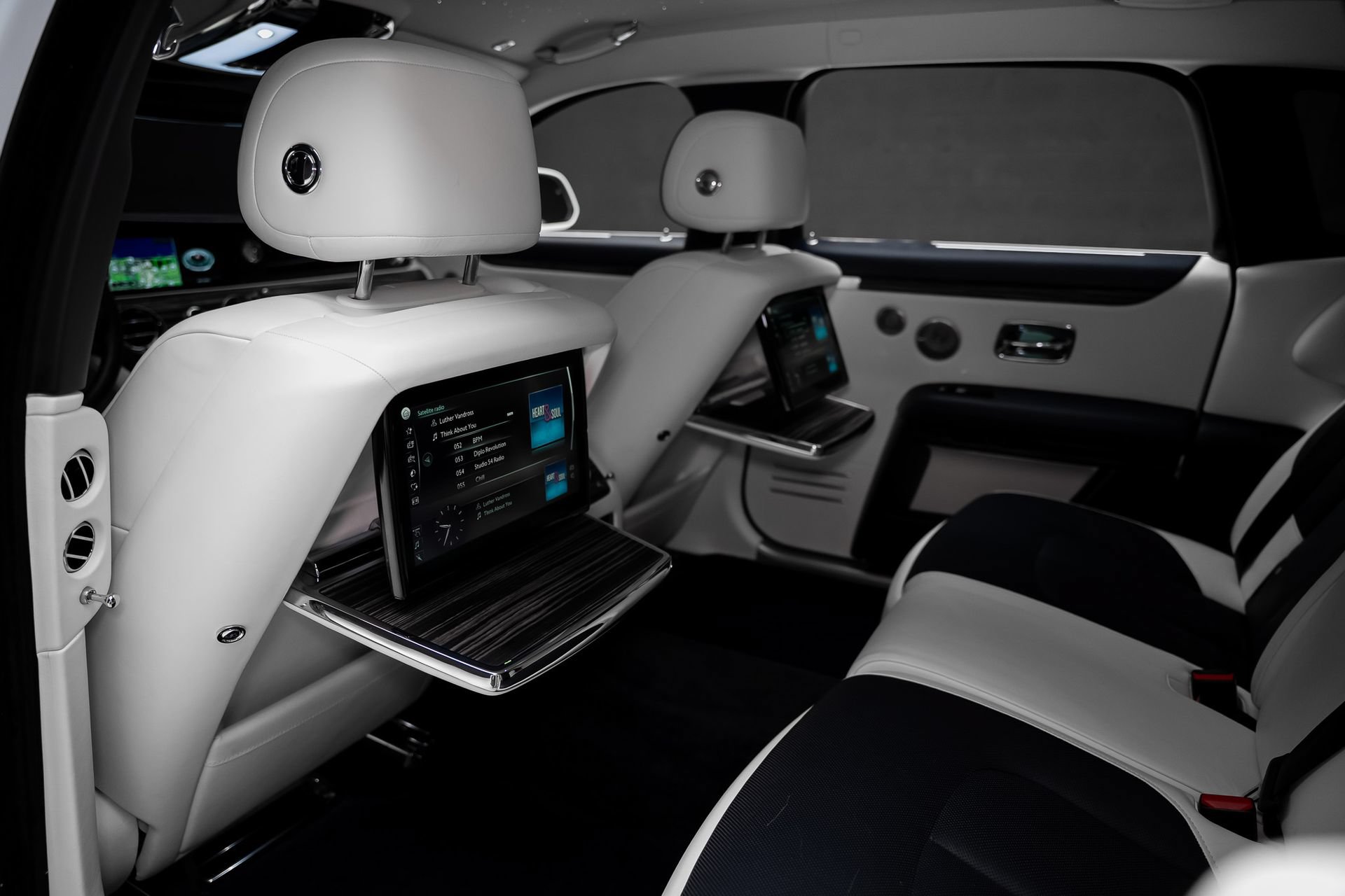 Used 2022 Rolls-Royce Ghost Extended Wheelbase AWD/4WD image 63