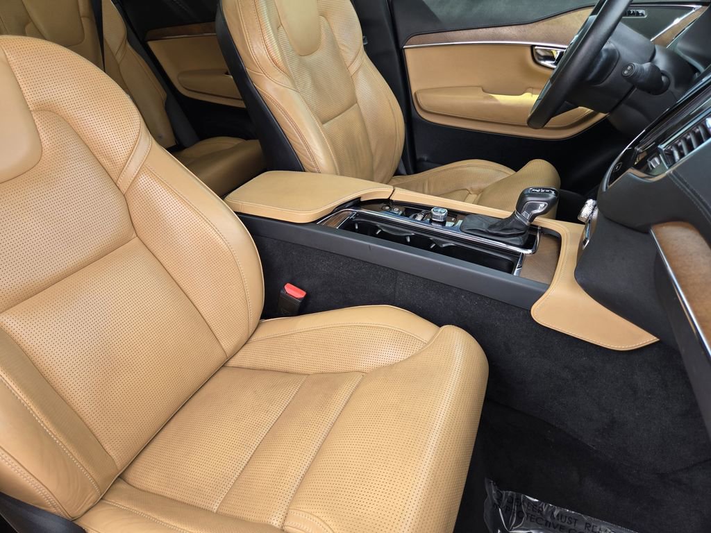Used 2016 Volvo XC90 T6 Inscription w/ Vision Package AWD/4WD image 15