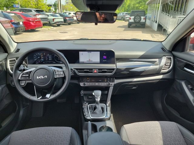 Used 2024 Kia Seltos S FWD image 26