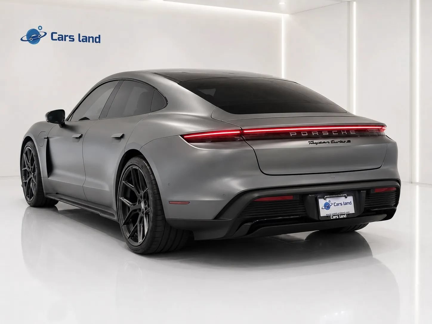 Used 2020 Porsche Taycan Turbo S AWD/4WD image 5